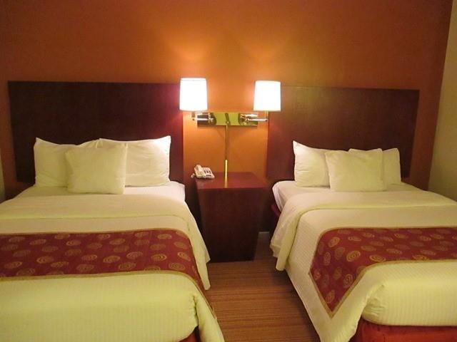 Red Carpet Inn And Suites פלימות' חדר תמונה